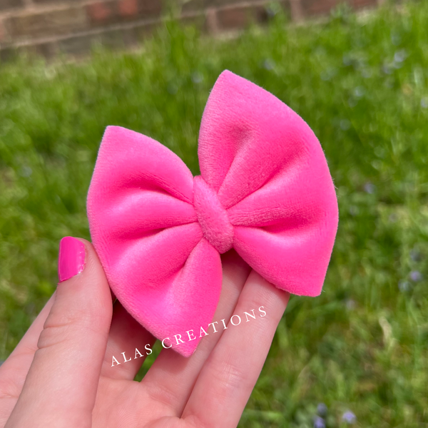 Flamingo Velvet 3” Mini Bow